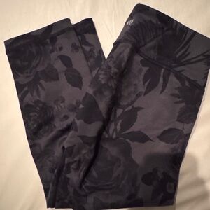 Lululemon cropped leggings